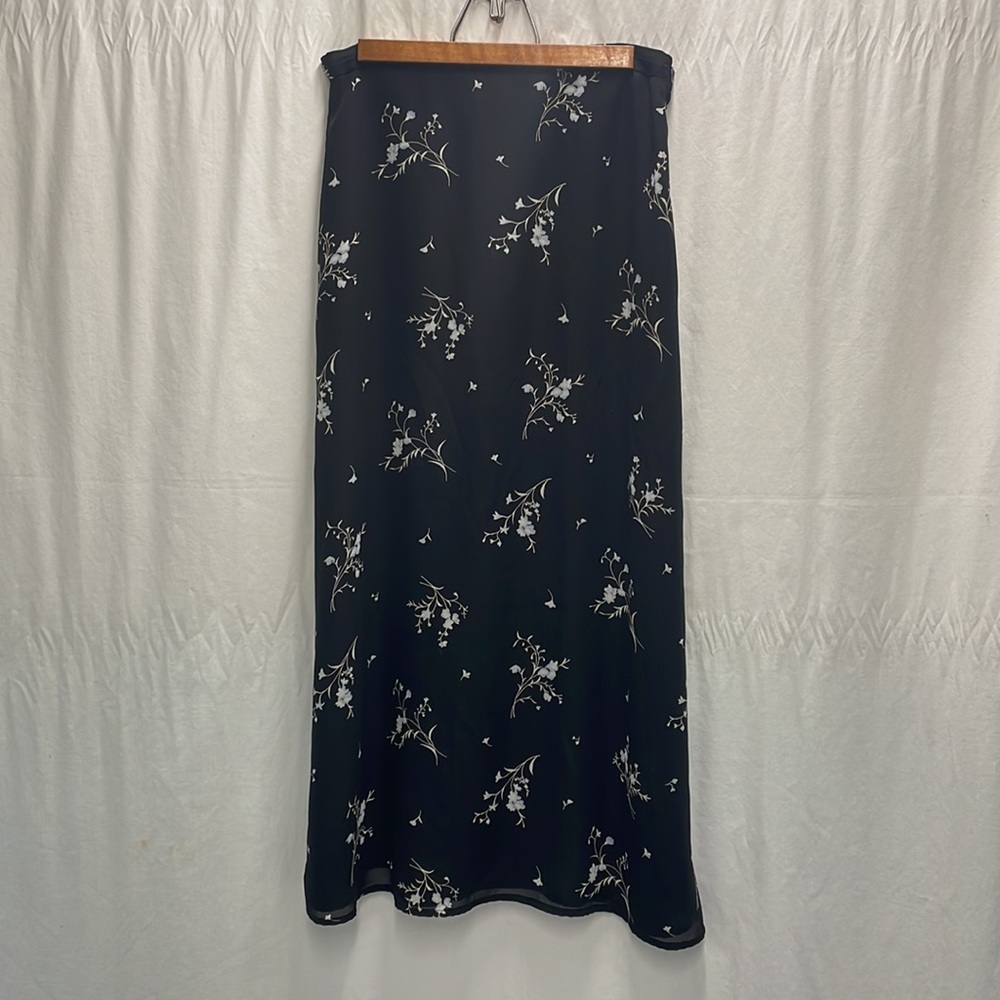 Villager by Liz Claiborne size 12 maxi skirt
